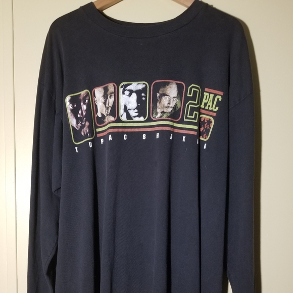SOLD💥90s Tupac Shakur long sleeve - Picture 1 of 3